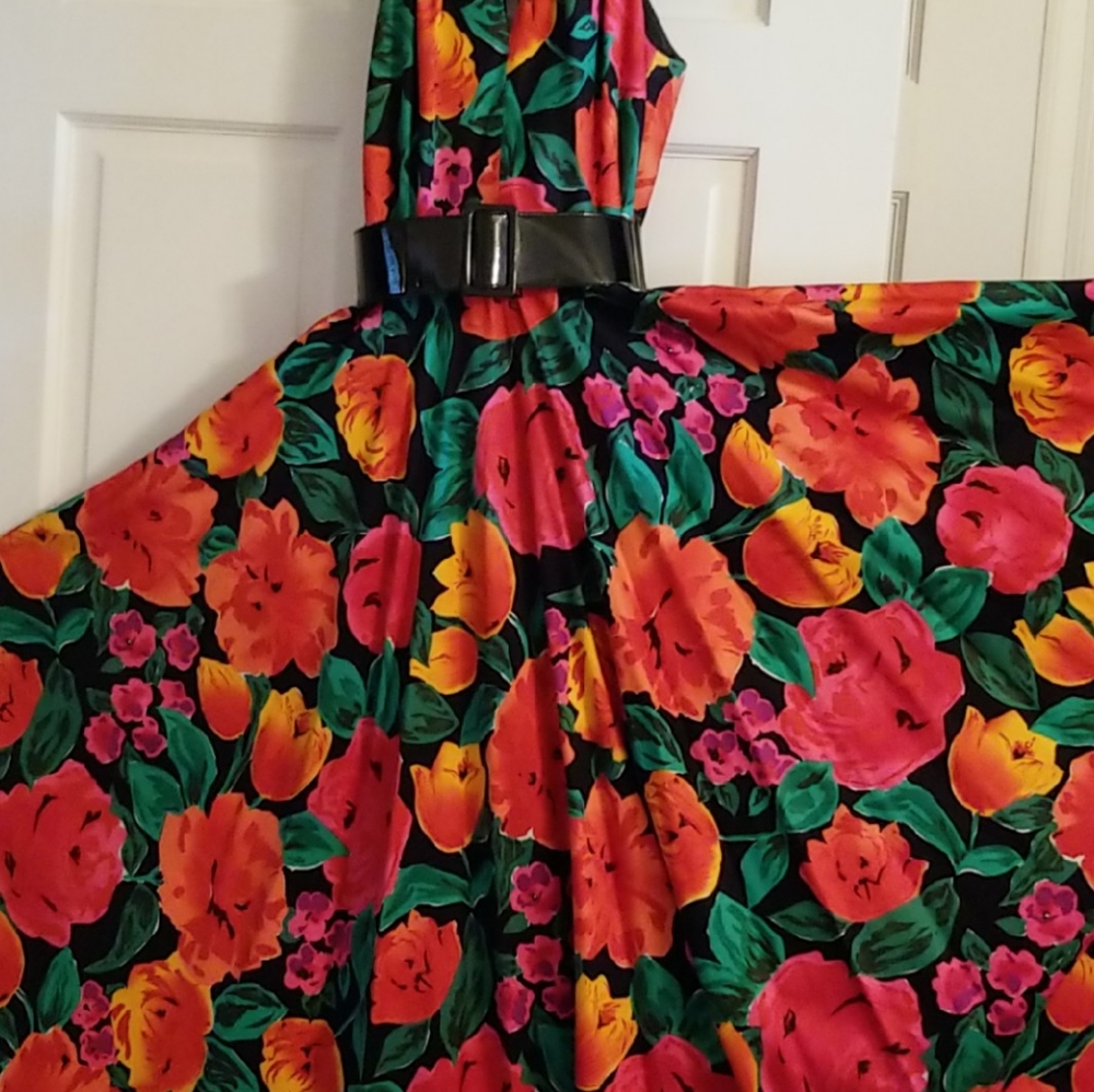 Beautiful, floral, tea length dress.